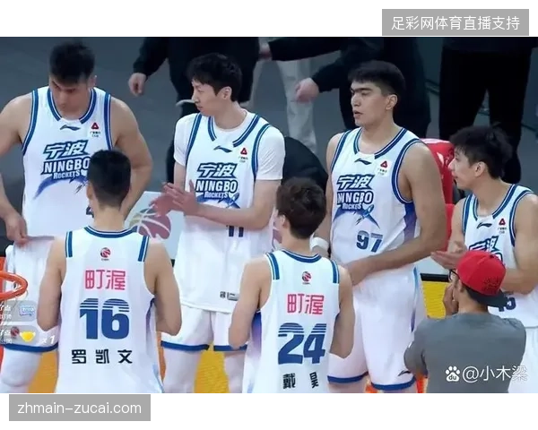 上海队以23连胜统治常规赛，李弘权等本土球员崛起优化球队攻防结构